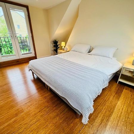 Family Home In Hampshire - Sleeps Up To 9 People With 3 Parking Spaces Winchester Dış mekan fotoğraf